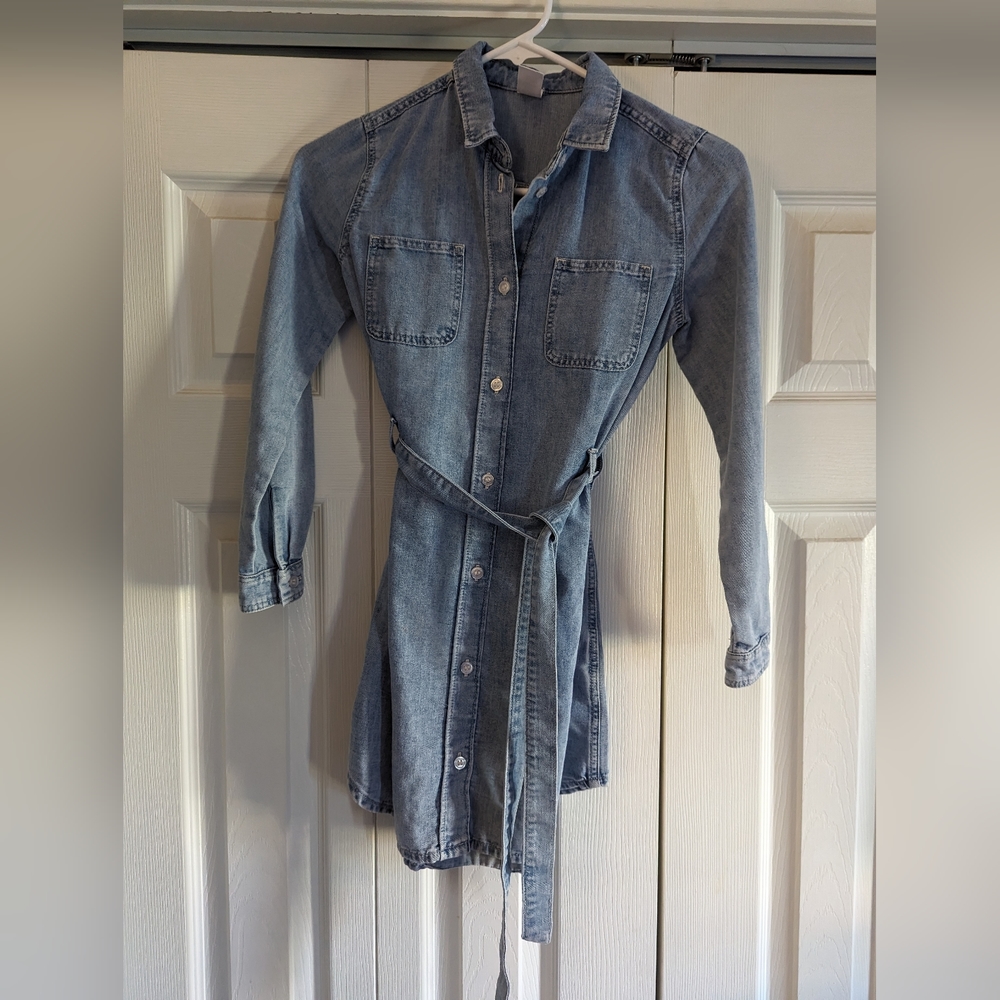 H&M girls size 7/8 jean dress